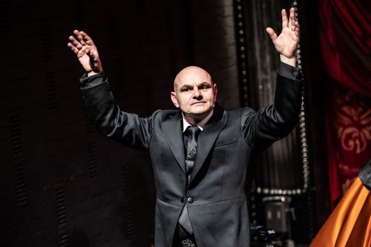 Doświadczalna teatralna. Warsztat z Robertem Ninkiewiczem