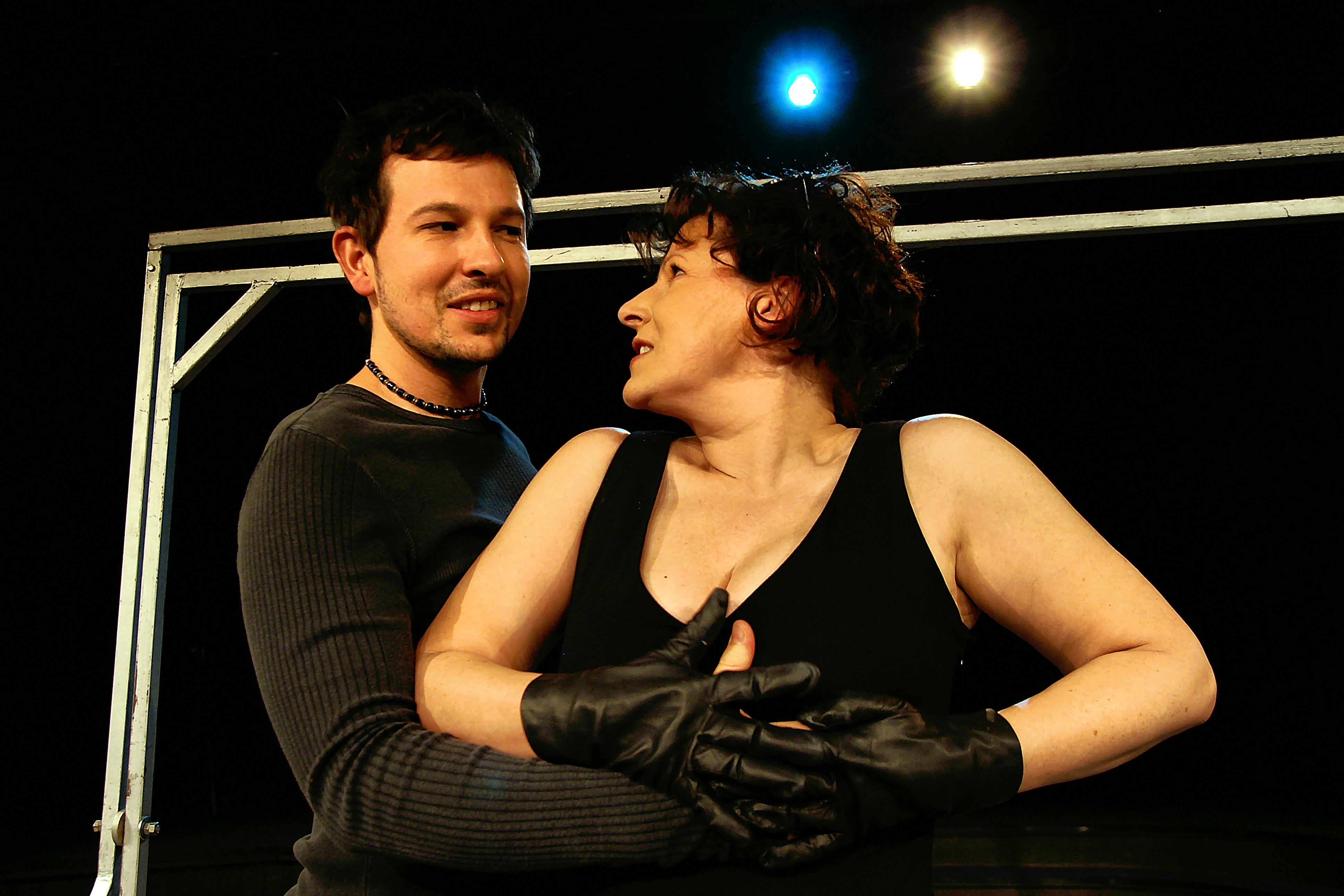 Z KRONIKI TEATRU WYBRZEŻE