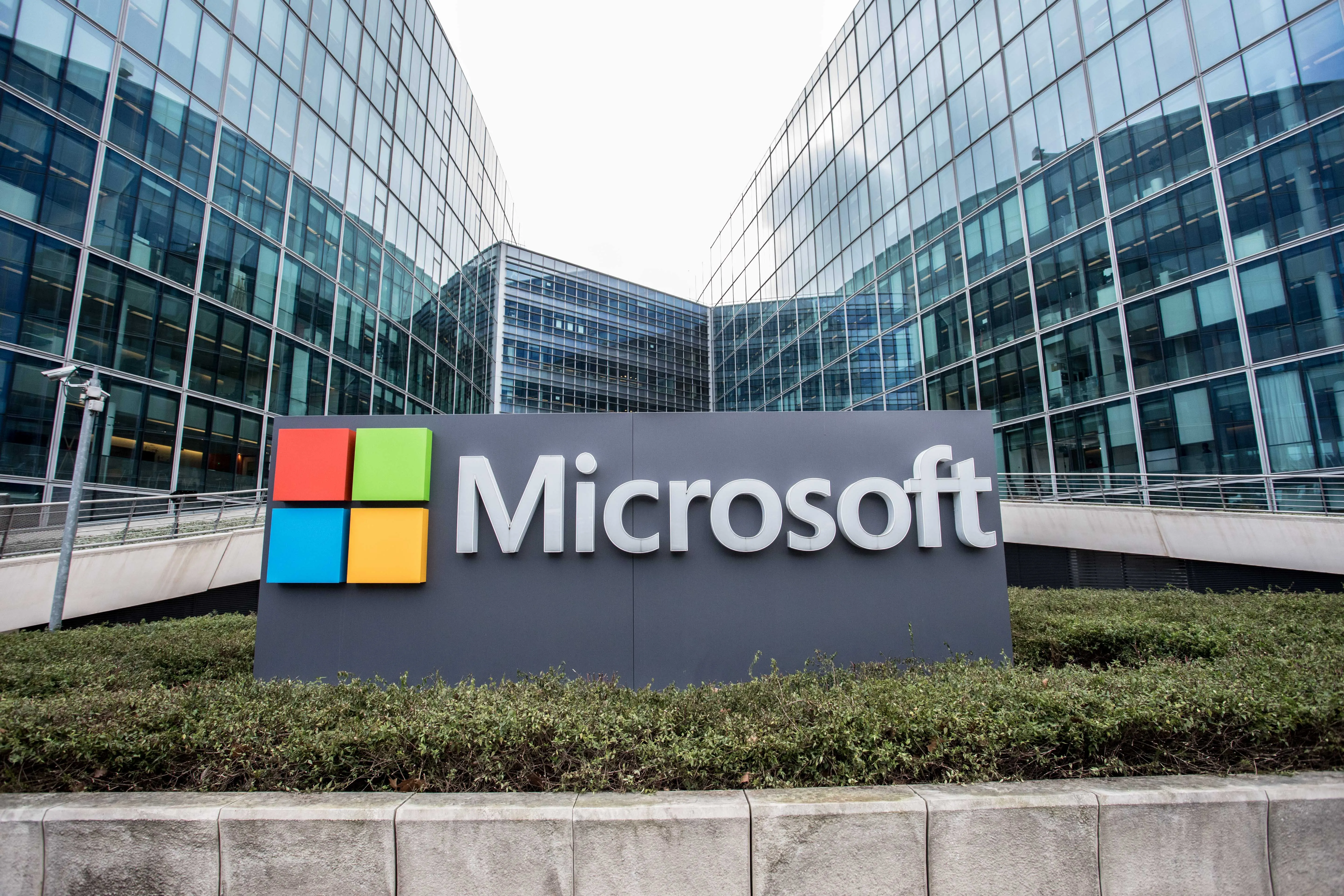 Microsoft Launches Superintelligence Team to Revolutionize Medical Diagnosis with Advanced AI