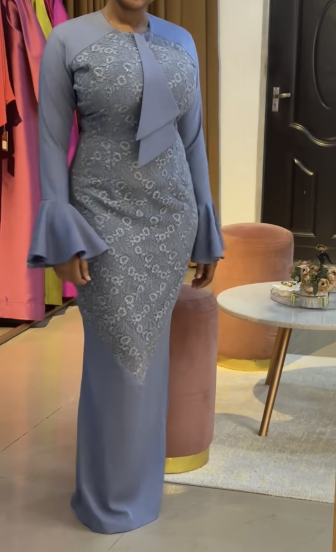 Cora - Step into elegance with this lace detailed gown