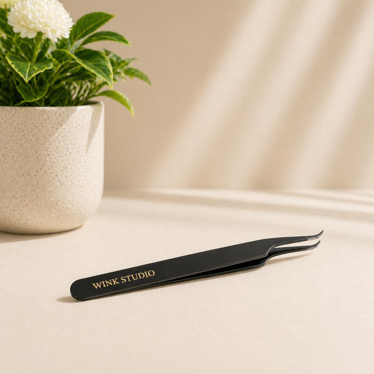 Wink Studio Tweezers