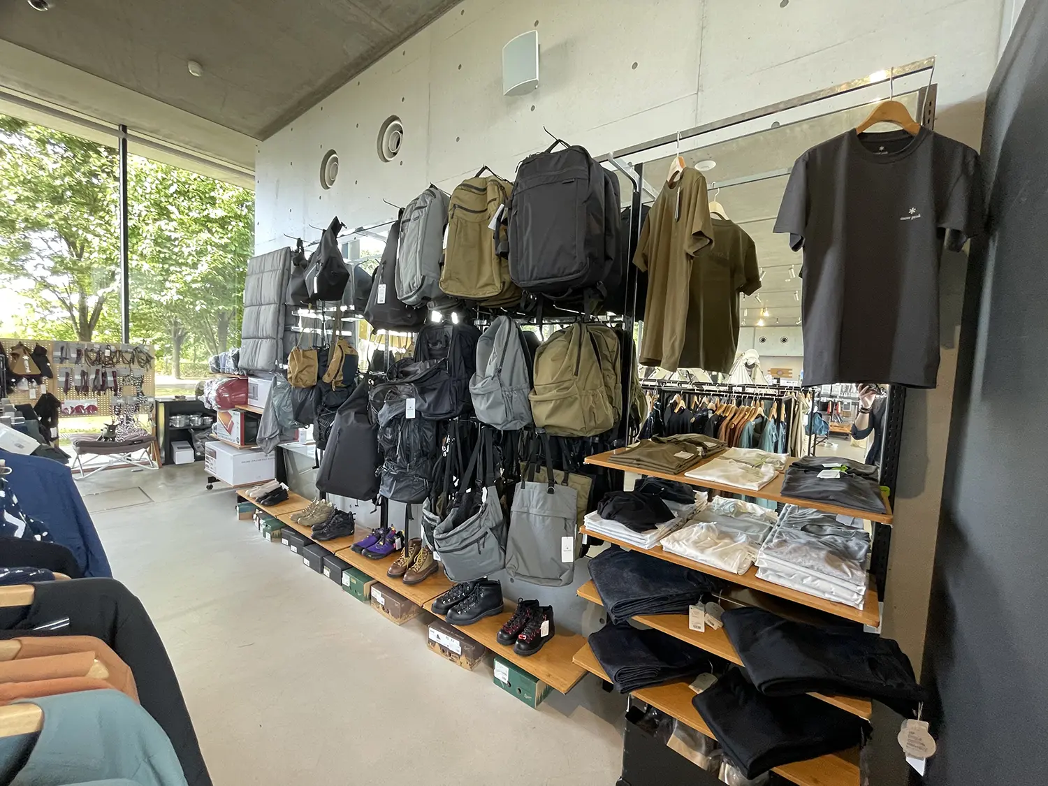 新潟県三条市のスノーピーク本店（本社）とFIELD SUITE SPAにバスと徒歩行ってみた！