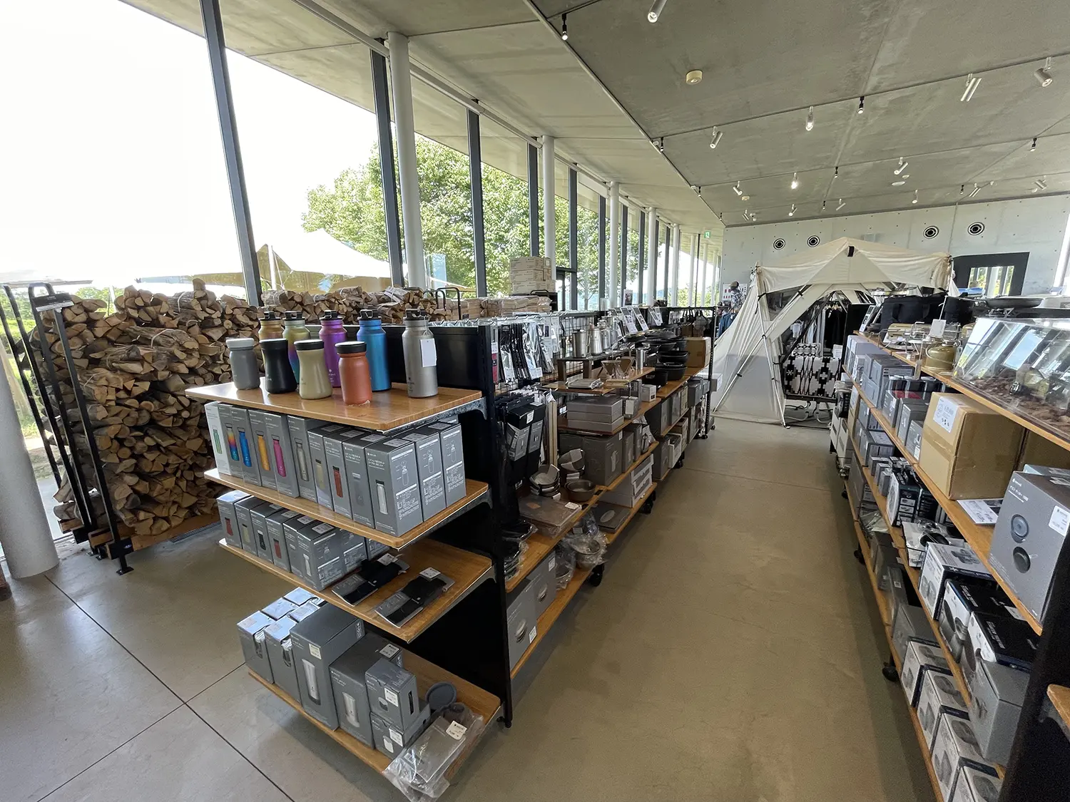 新潟県三条市のスノーピーク本店（本社）とFIELD SUITE SPAにバスと徒歩行ってみた！