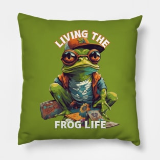 Living the Frog Life, frog t-shirts, t-shirts with frogs, Unisex t-shirts, frog lovers, animal t-shirts, gift ideas, fused fashion, frogs Pillow