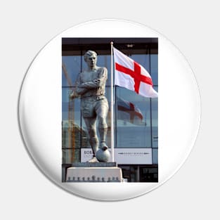 Bobby Moore Statue England Flag Wembley Stadium Pin