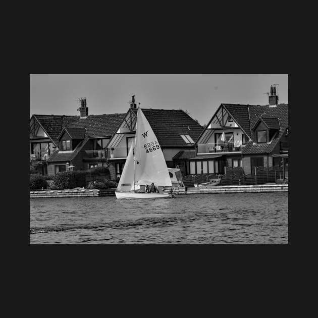 Sailing up the River Bure in Horning in the heart of the Norfolk Broads by yackers1