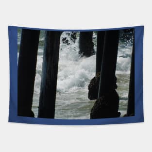 Crashing waves Tapestry