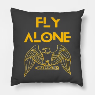 Fly alone Pillow