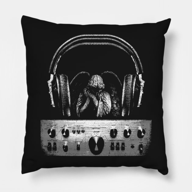 Hi-Fi Pillow by bulografik