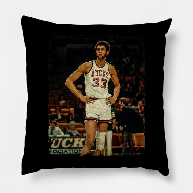 Kareem Abdul Jabbar in Bucks Pillow by Wendyshopart