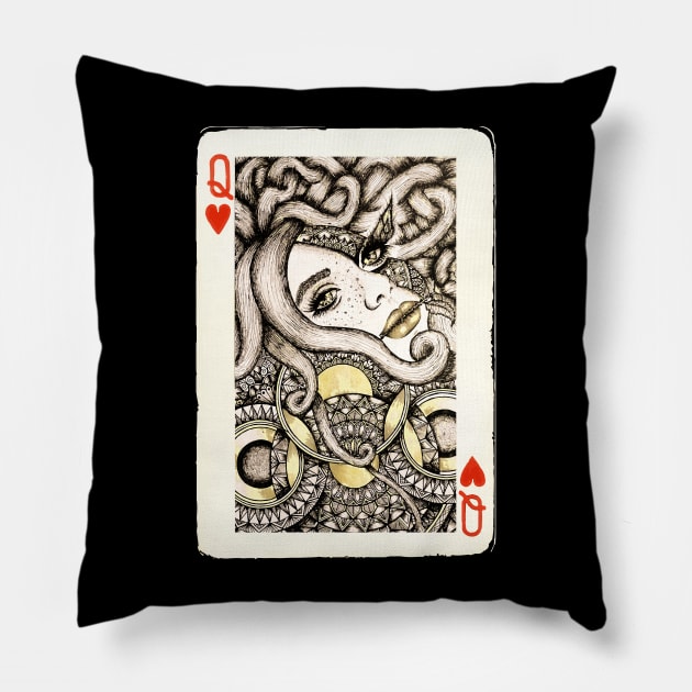 Queen of hearts Pillow by Lamink