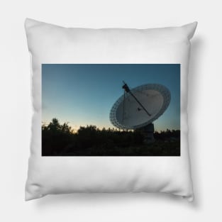 Algonquin Radio Telescope at dusk Pillow