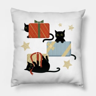 Cats and Christmas gifts Pillow