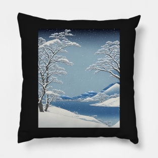 Ukiyo-e Japanese Art -Tranquil Snow-covered Landscape Pillow