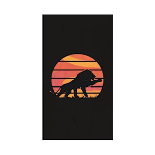 Golden Hour Majesty: The Lion at Sunset T-Shirt