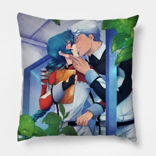 Kiss Pillow