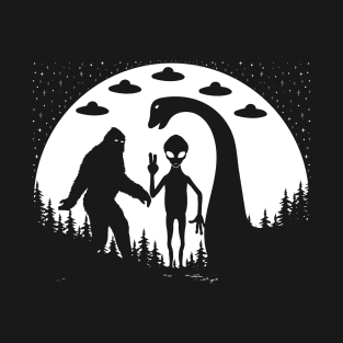 Bigfoot ufos  Nessie And Alien T-Shirt