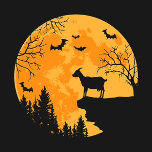 Goat Lovers Funny Goat And Moon Halloween Costume T-Shirt