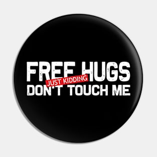 Free Hugs Pin