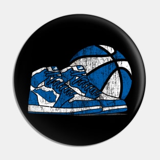 Kentucky Vintage Sneakers Pin