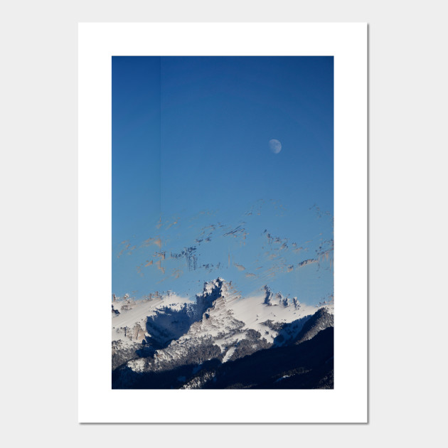 Moon Looking Upon Mountain