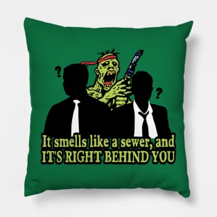 Funny zombie alien attack horror movie clueless cliche Pillow