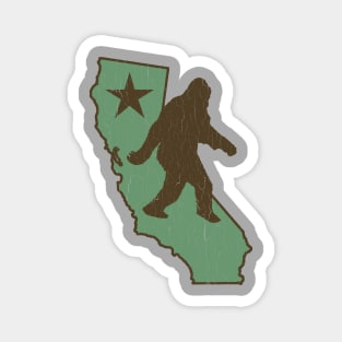 California Bigfoot (vintage distressed look) Magnet