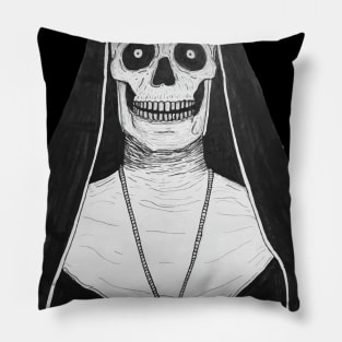 Horror nun Pillow