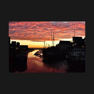 Sunrise at the Hythe, Maldon, Essex T-Shirt