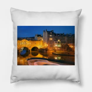 Pulteney Bridge and River Avon in Bath Pillow