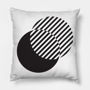 overlapping circles design Pillow