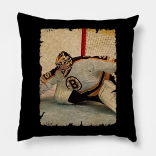 Peter Skudra, 2001 in Boston Bruins (3.33 GAA) Pillow