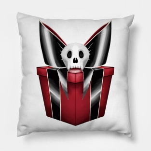 "Creepy Christmas!! Creepy - cute!! *giggle*" Pillow