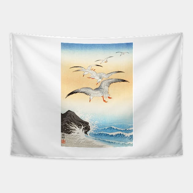 Five seagulls above turbulent sea (1900 - 1930) by Ohara Koson - Original Tapestry by TEEPHILIC