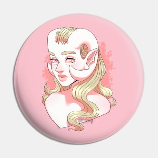 Saphi Portrait Pin