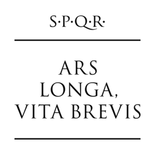 Latin quote "Ars longa, vita brevis" T-Shirt