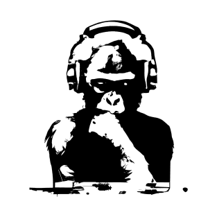 Monkey listening to music - Banksy style T-Shirt