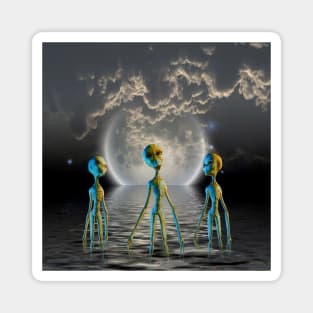 Three aliens on water planet Magnet