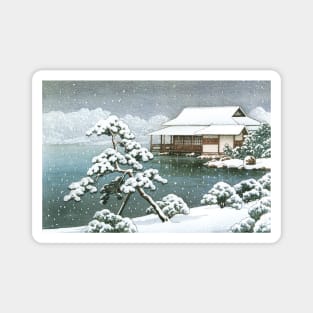 Snow at Kiyosumi Garden by Kawase Hasui Magnet