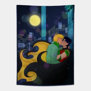 Timber smooch Tapestry