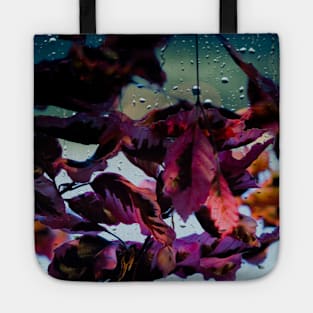 Raining leaves Tote