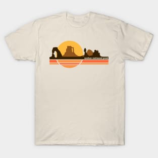 Arches National Park Short Sleeve Shirt (Delicate Arch) – Just Go Travel  Studios