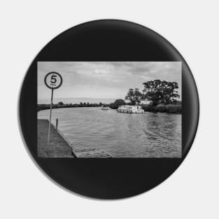 Speed limit on the Norfolk Broads Pin