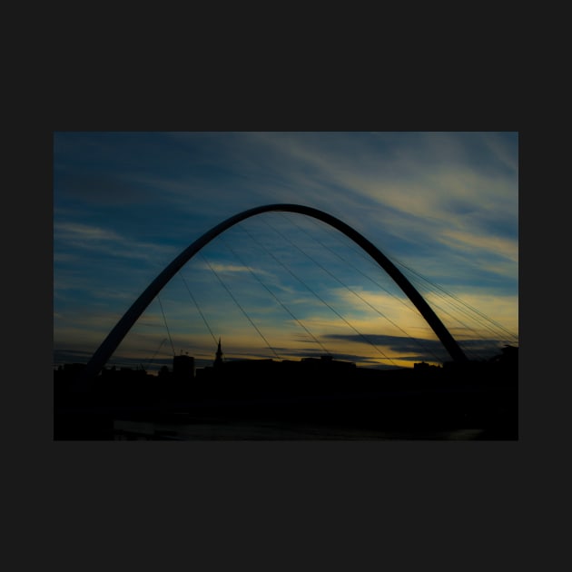 millennium bridge sunset by tynesidephotos