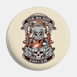 Astronaut Skull Pin