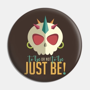 Hamlet Skull Shakespeare (to be or not to be) Pin