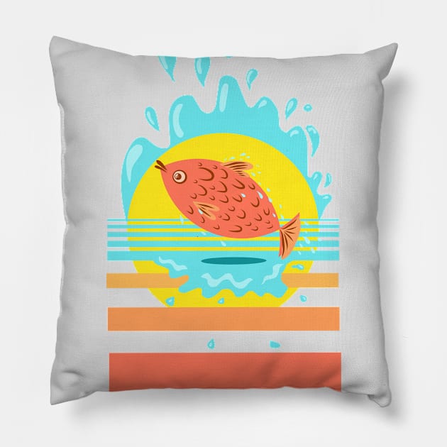 Ryba w wodzie retro Pillow by Bagalon