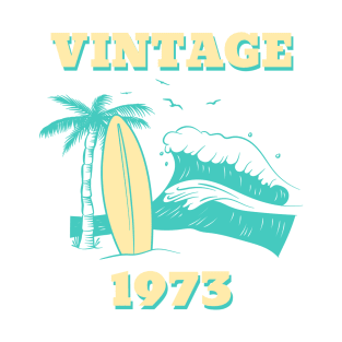 Vintage 1973 Retro Surfboard Wave T-Shirt