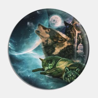 Awesome wolf in the moonlight Pin