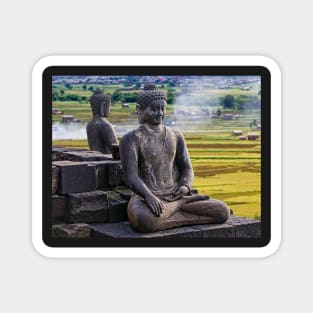 Sitting Buddhas. Magnet